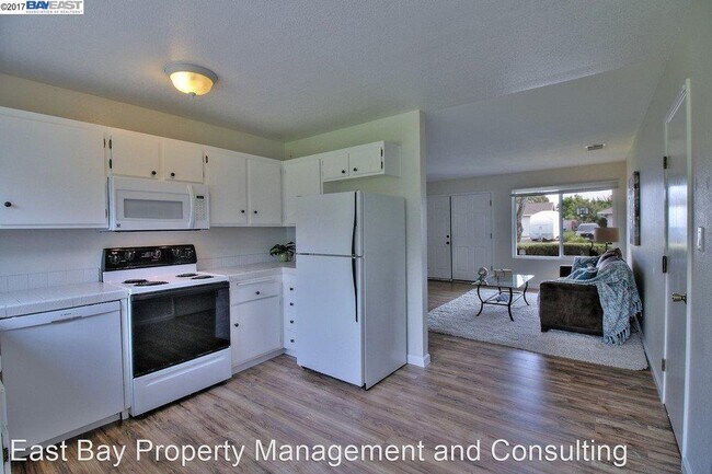 Building Photo - 4 br, 2 bath House - 4945 Windermere Dr.