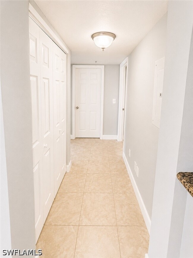Building Photo - 8255 Ibis Club Dr