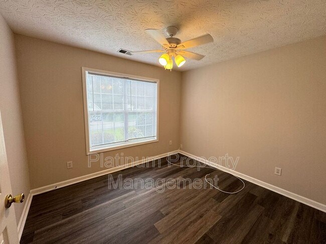 Building Photo - 3854 Wheaton Ct