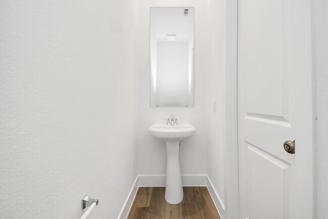 Building Photo - 31046 Vintage Crk Ln