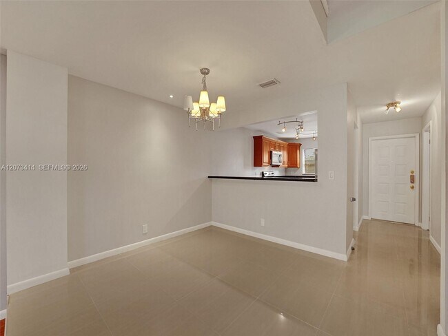Building Photo - 9148 Lime Tree Ln
