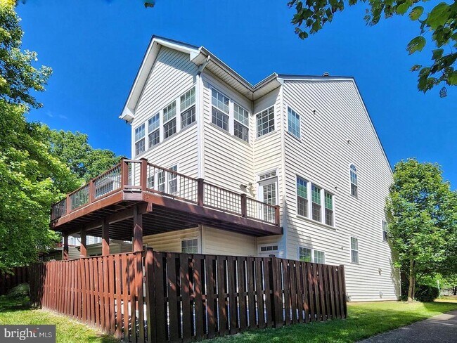 Building Photo - 13906 Gothic Dr