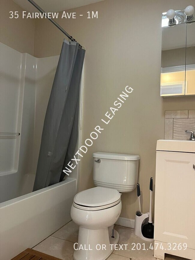 Building Photo - 35 Fairview Ave