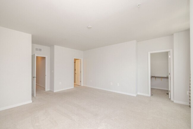 Building Photo - 5920 Whitehurst Ln