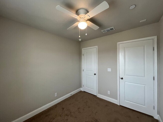 Building Photo - 7813 Savanah Brooks, Live Oak, TX. 78233