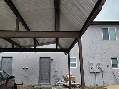 Building Photo - 2343 Shawnee Dr