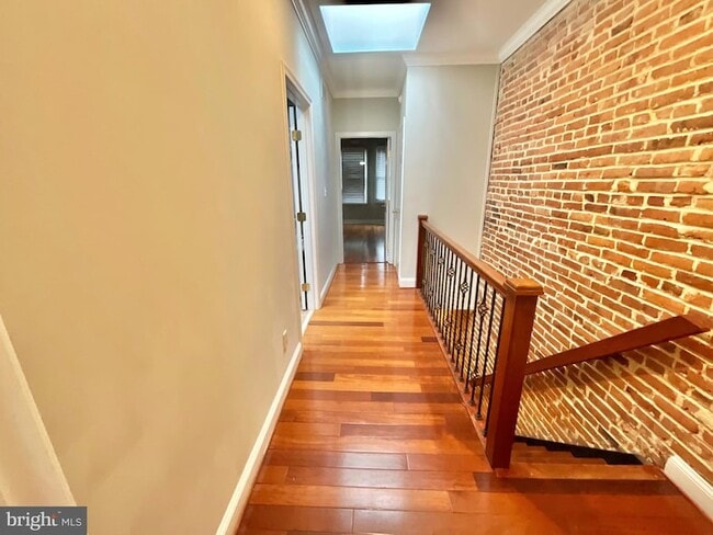 Building Photo - 132 S Potomac St