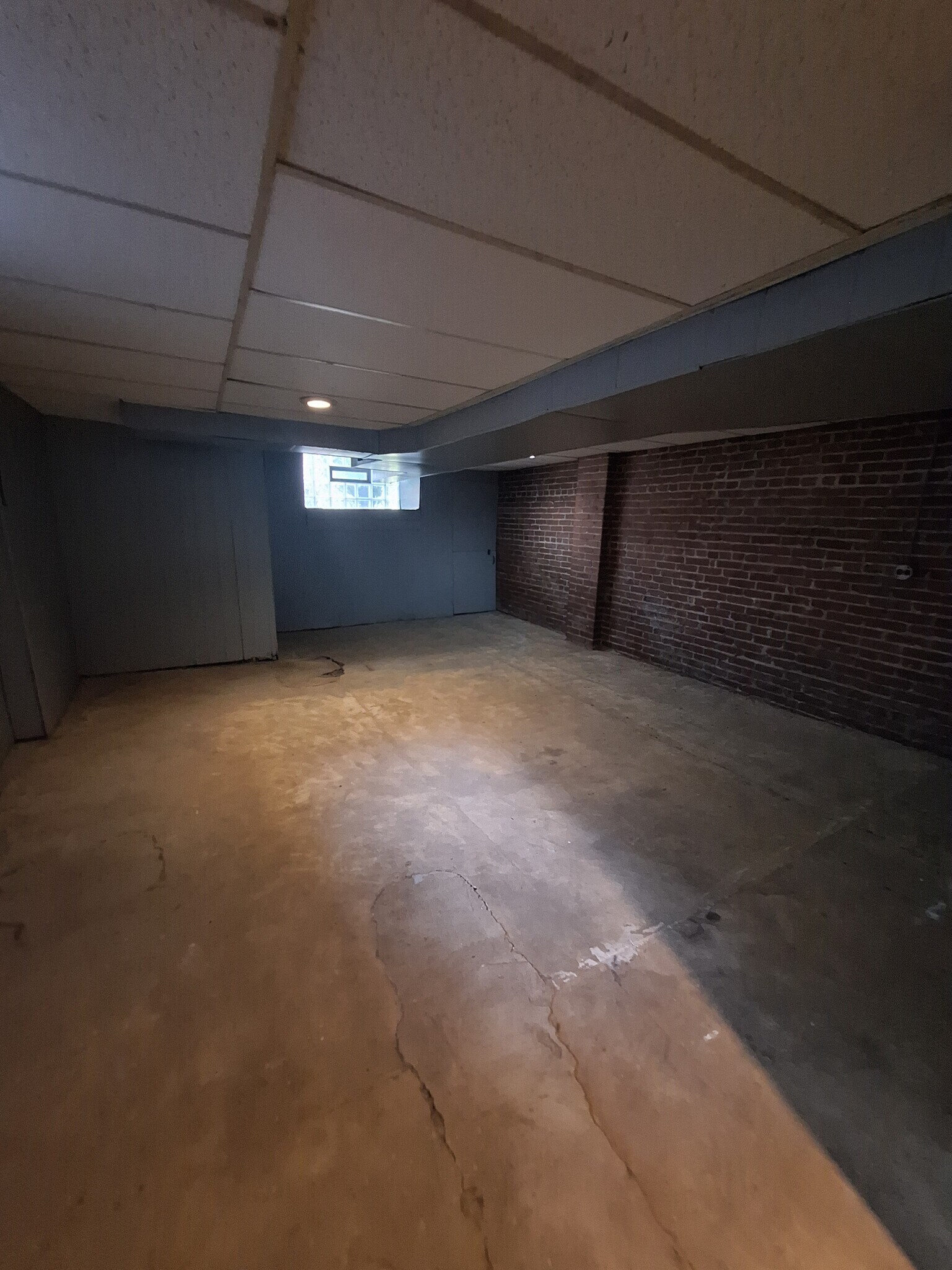 Building Photo - 824 Ramsey St