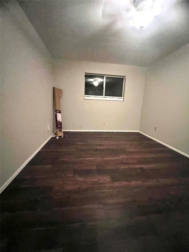 Building Photo - 119 Lazy Ln
