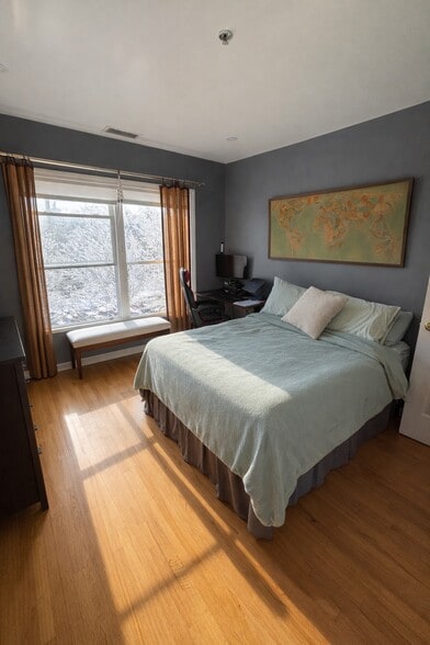 Building Photo - 84 Aborn St