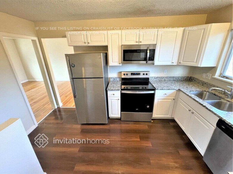 Building Photo - 6184 Field St