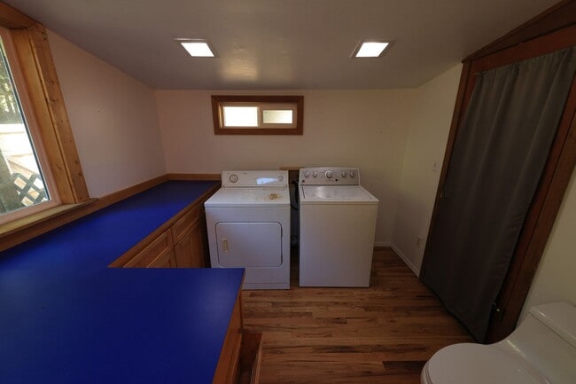 Building Photo - 3946 L K Wood Ct