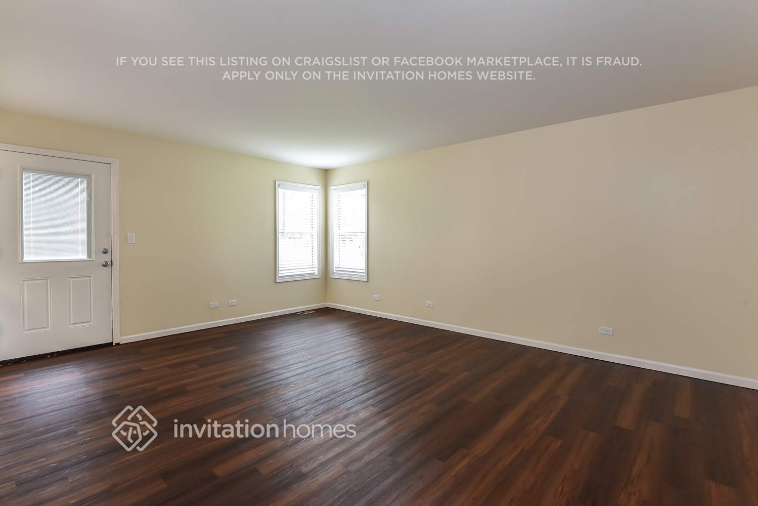 Building Photo - 2499 Deerfield Dr