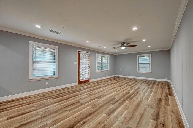 Building Photo - 4038 Cheena Dr