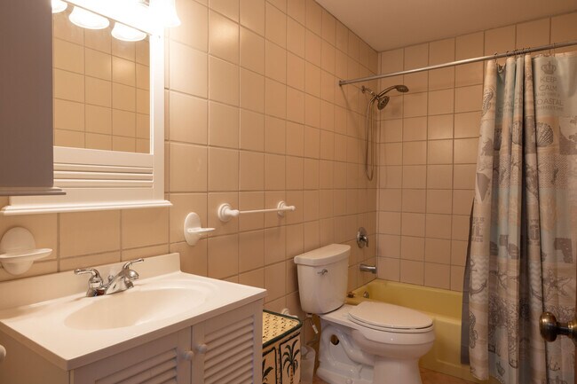 Building Photo - 660 11th St