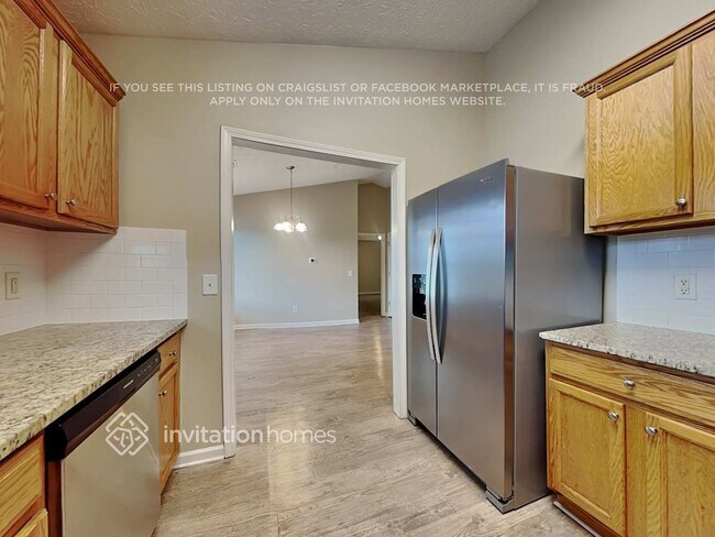 Building Photo - 5622 Elwood Cir