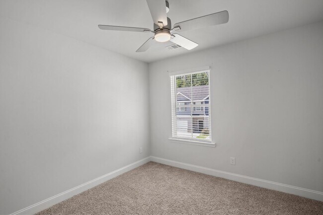 Building Photo - 495 Gov Treutlen Cir