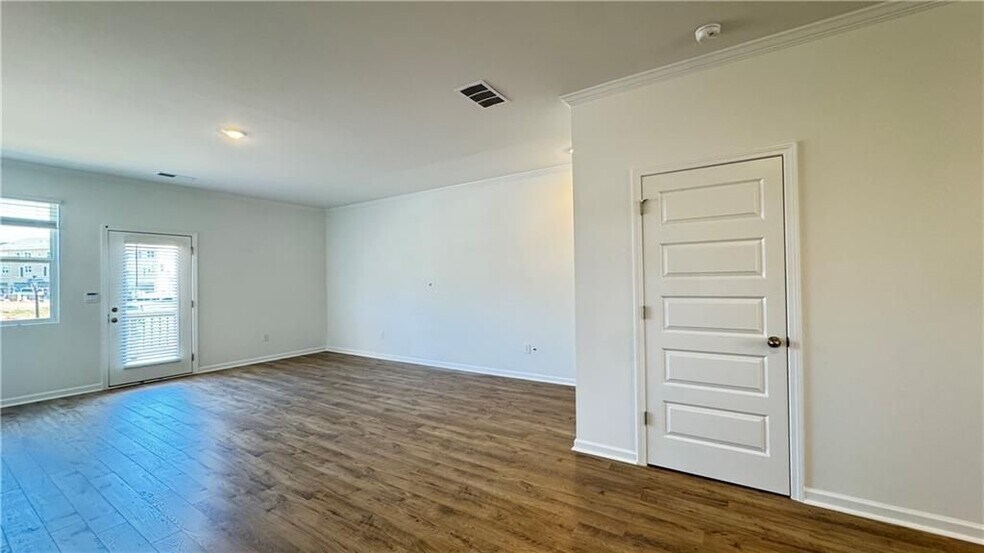Building Photo - 709 Alburgh Aly
