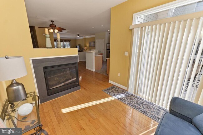 Building Photo - 11958 W War Dancer Ln