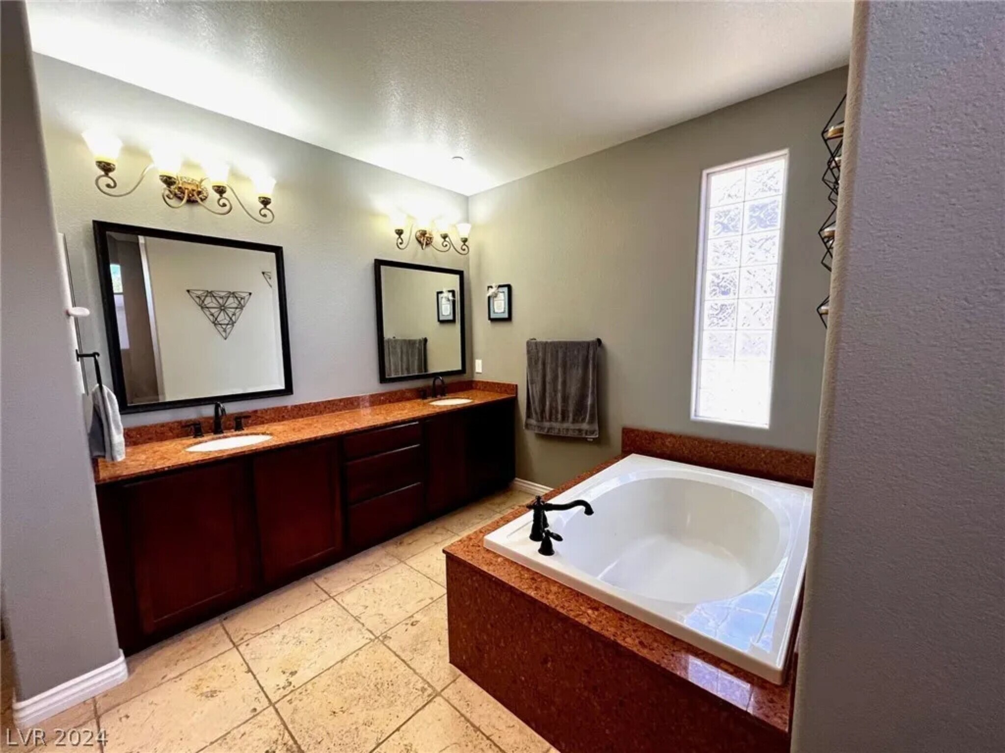Master Bath - 3160 Color Palette Ave