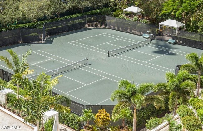 Building Photo - 7117 Pelican Bay Blvd