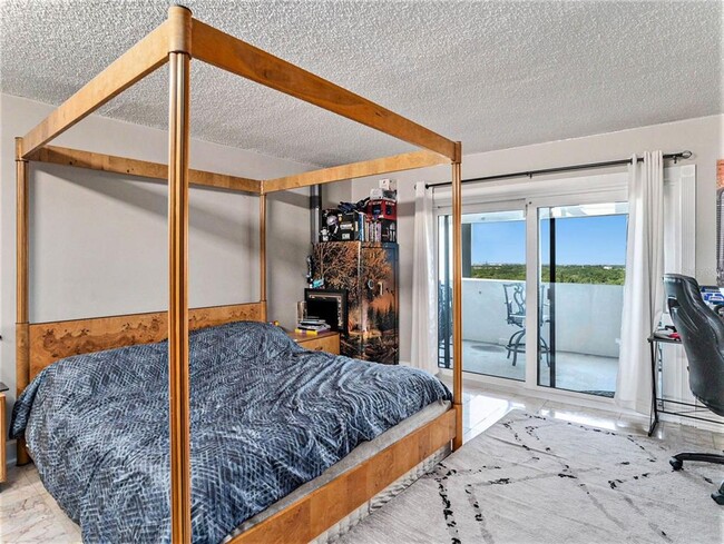 Building Photo - 4141 Bayshore Blvd