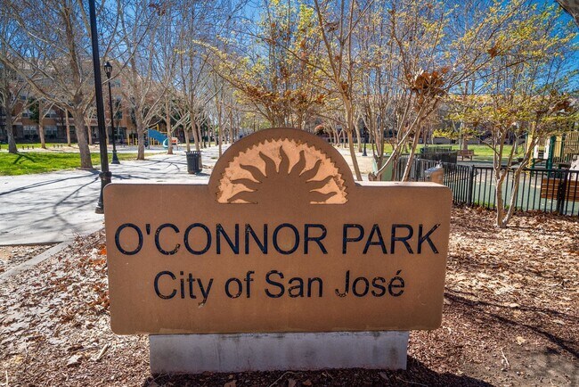 Building Photo - Beautiful & Spacious 3bd Condo With Great ...