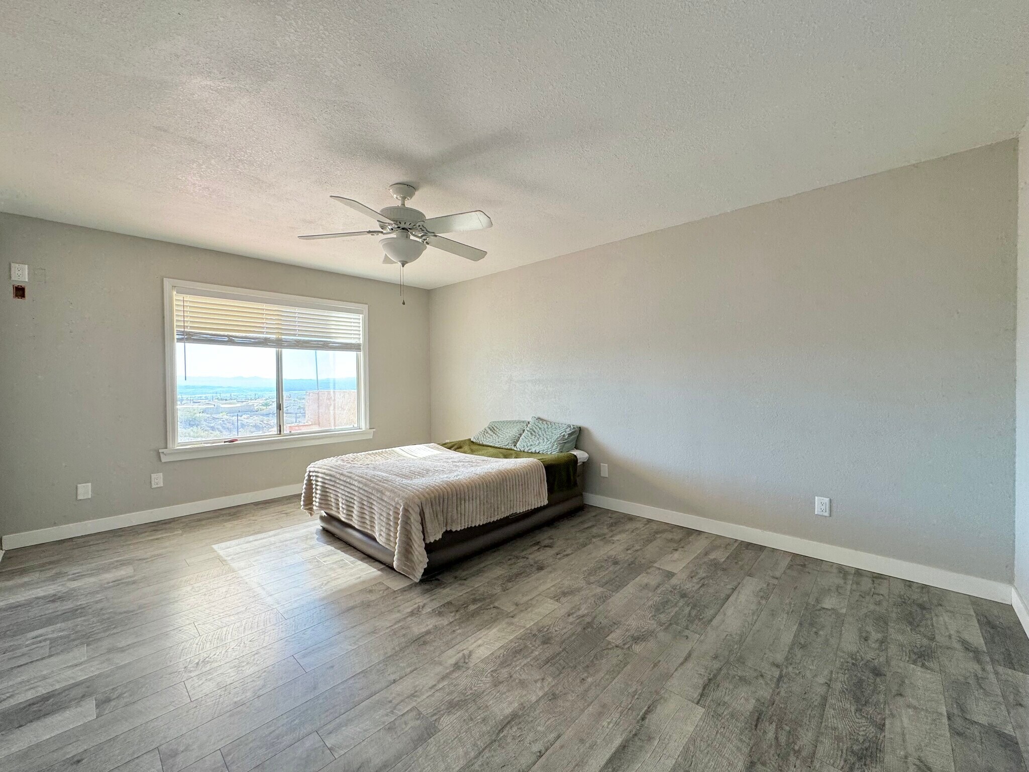 Building Photo - 3767 Kicking Horse Dr