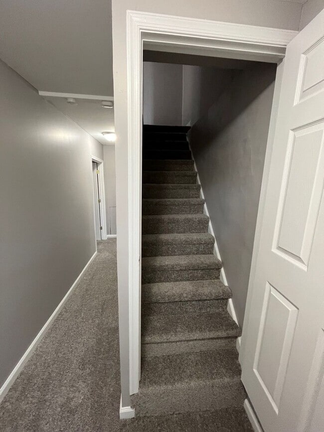 Building Photo - 2 BR Home Available in Allentown, PA