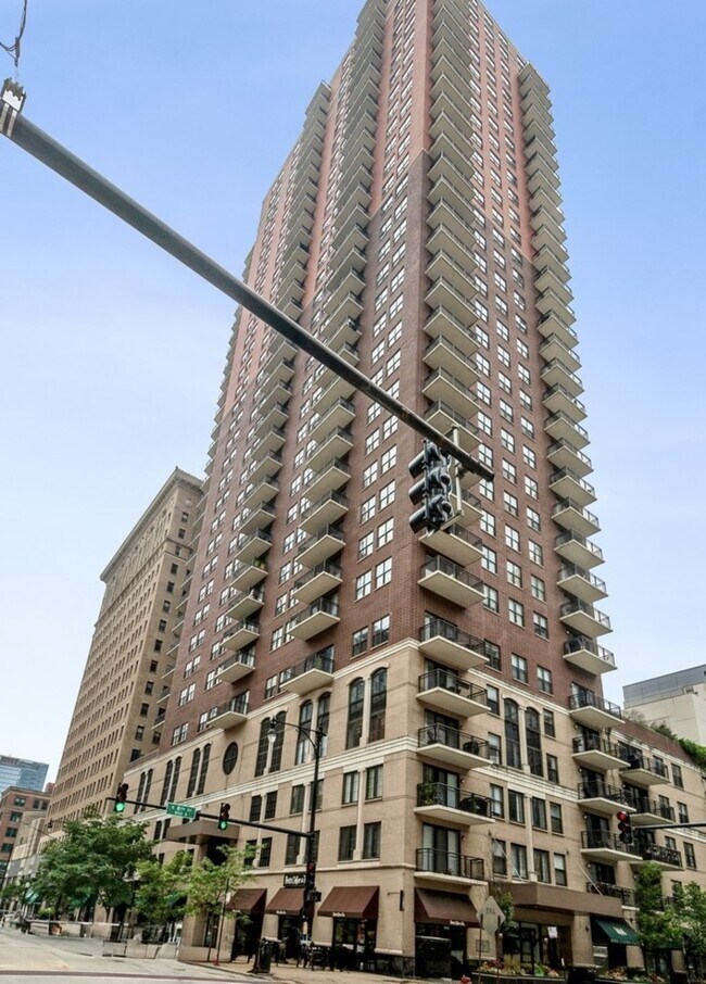 Primary Photo - 41 E 8th St