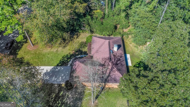 Building Photo - 213 Robin Ln