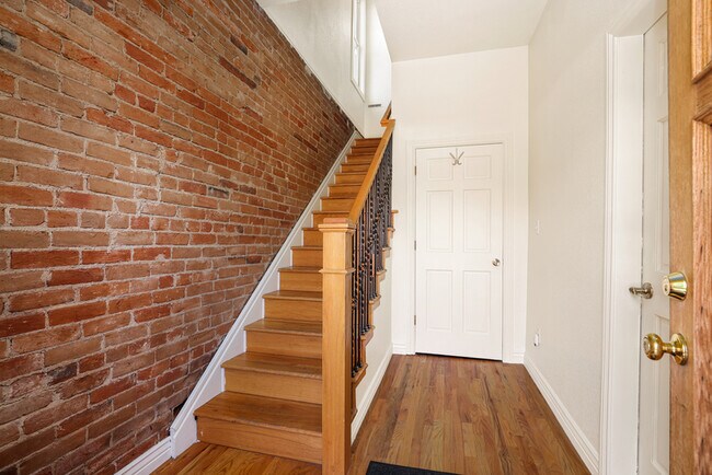 Building Photo - 3016 Stout St