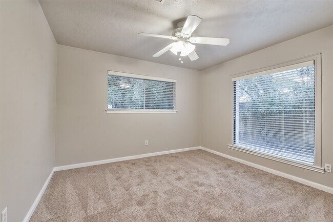 Building Photo - 25726 Timber Lakes Dr