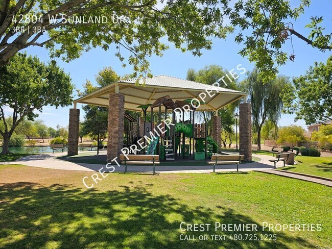 Building Photo - 42804 W Sunland Dr