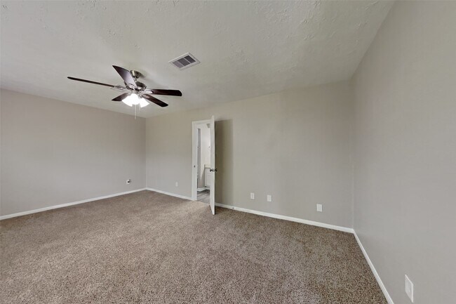 Building Photo - 22731 Elm Bark St