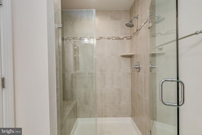 Building Photo - 6266 Summit Point Ct