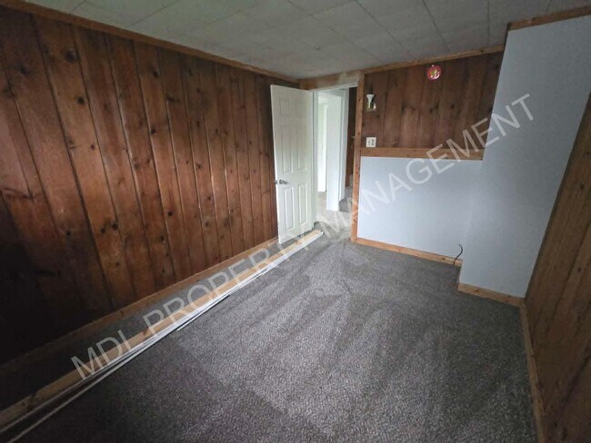 Building Photo - Spacious 3-Bedroom Home in Saginaw