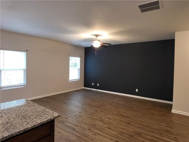 Building Photo - 205 Augusta Woods Dr