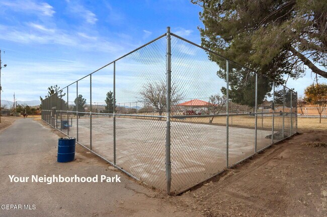 Building Photo - 904 Turney Dr