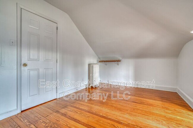 Building Photo - 6 Cromarty Rd