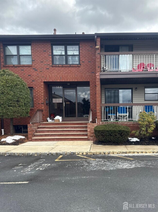 Building Photo - 144 Beverly Hl Ter