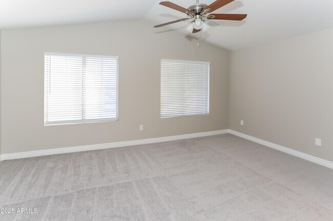 Building Photo - 8880 W Greer Ave