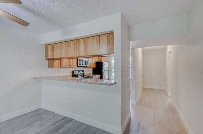 Building Photo - 1801 Sabal Ridge Ct