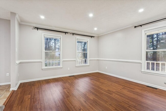 Building Photo - Quiet Coastal VA Yorktown Rental Near Bases