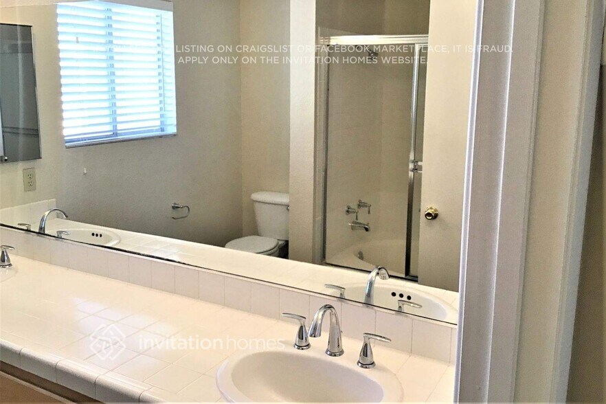 Building Photo - 1501 Pacific Terrace Dr