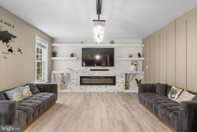 Building Photo - 6640 Timber Ridge Ln