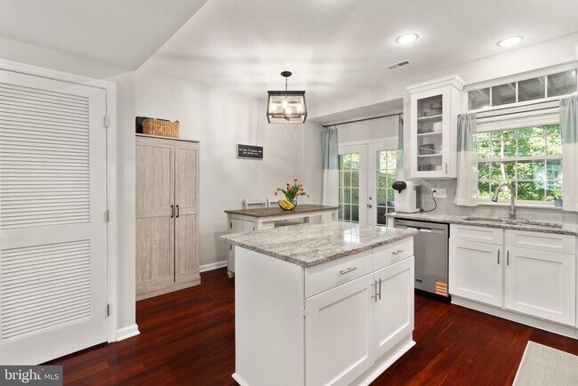 Building Photo - 4326 Sutler Hill Square