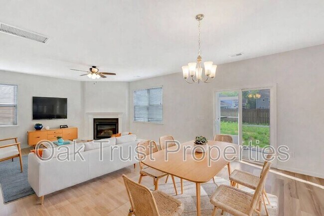 Building Photo - 215 Goshen Rd