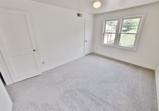 Building Photo - 51-53 E Forrest Avenue