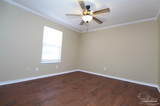 Building Photo - 2042 Hamilton Crossing Dr